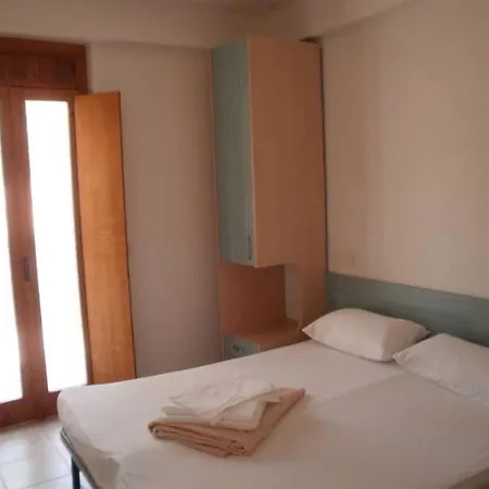 Aparthotel Gallo Club *